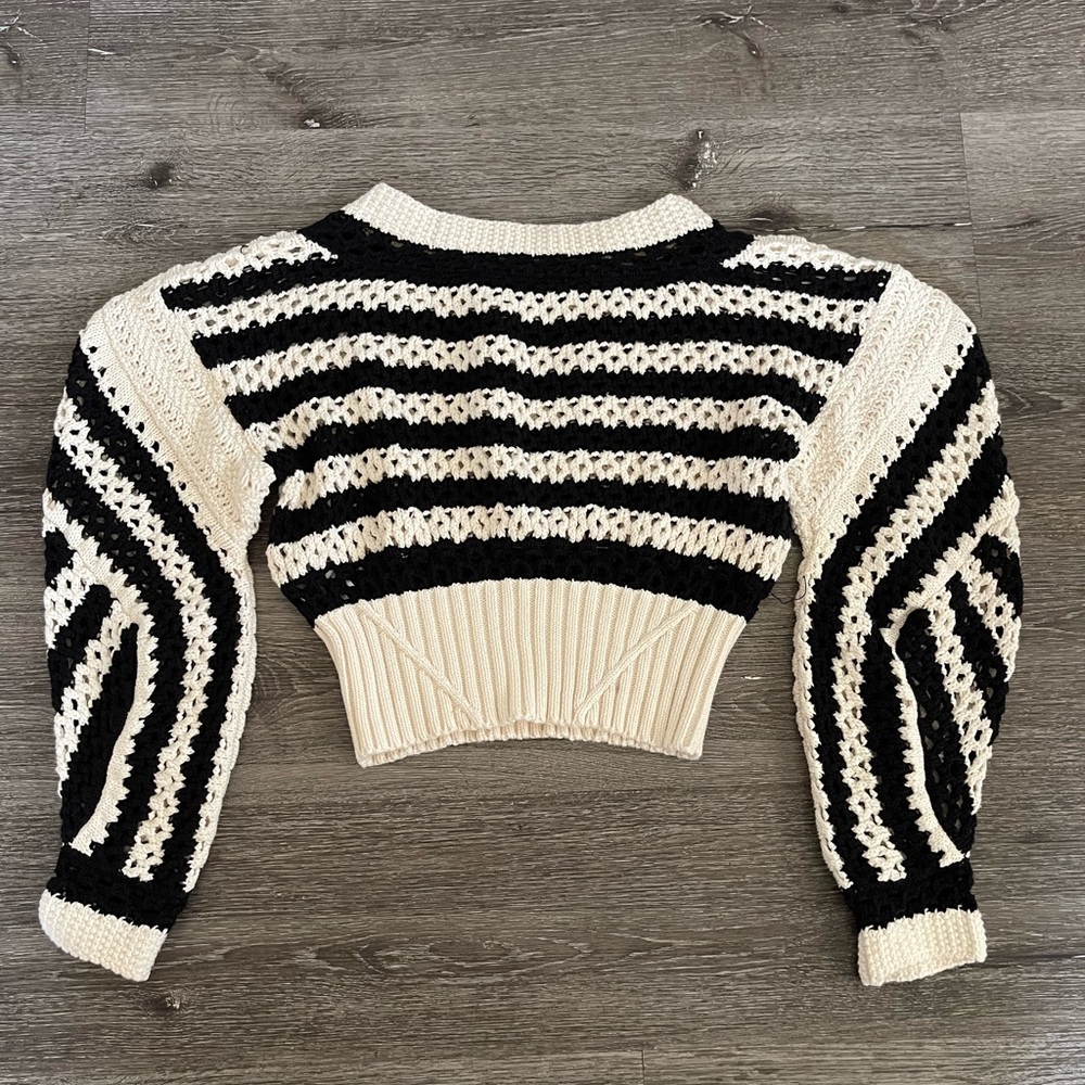 Zara Black and Cream Crew Neck Sweater with Textured Stripes - Picture 4 of 4